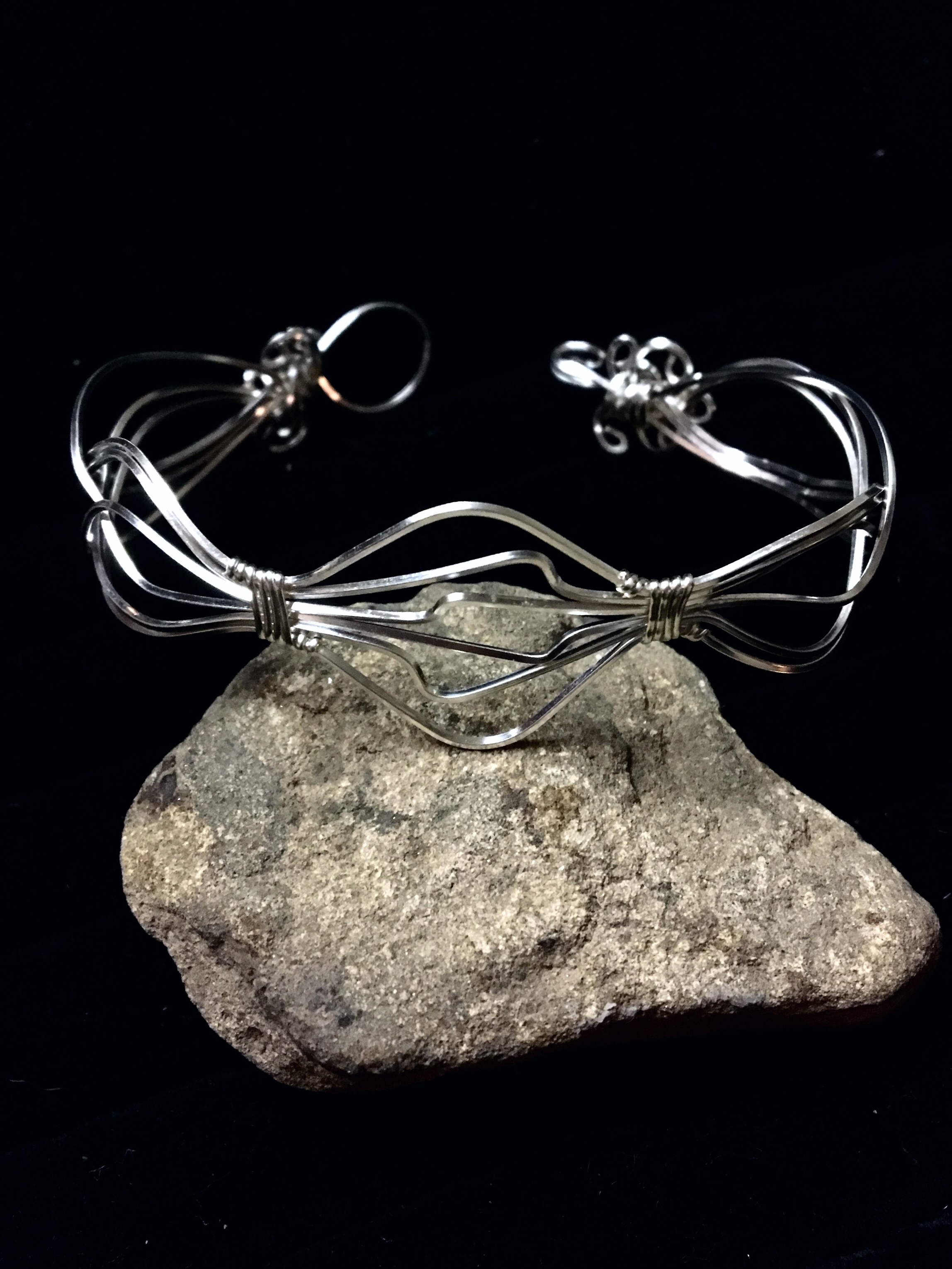 Candid Claire Bracelet - Waves - Silver Plated