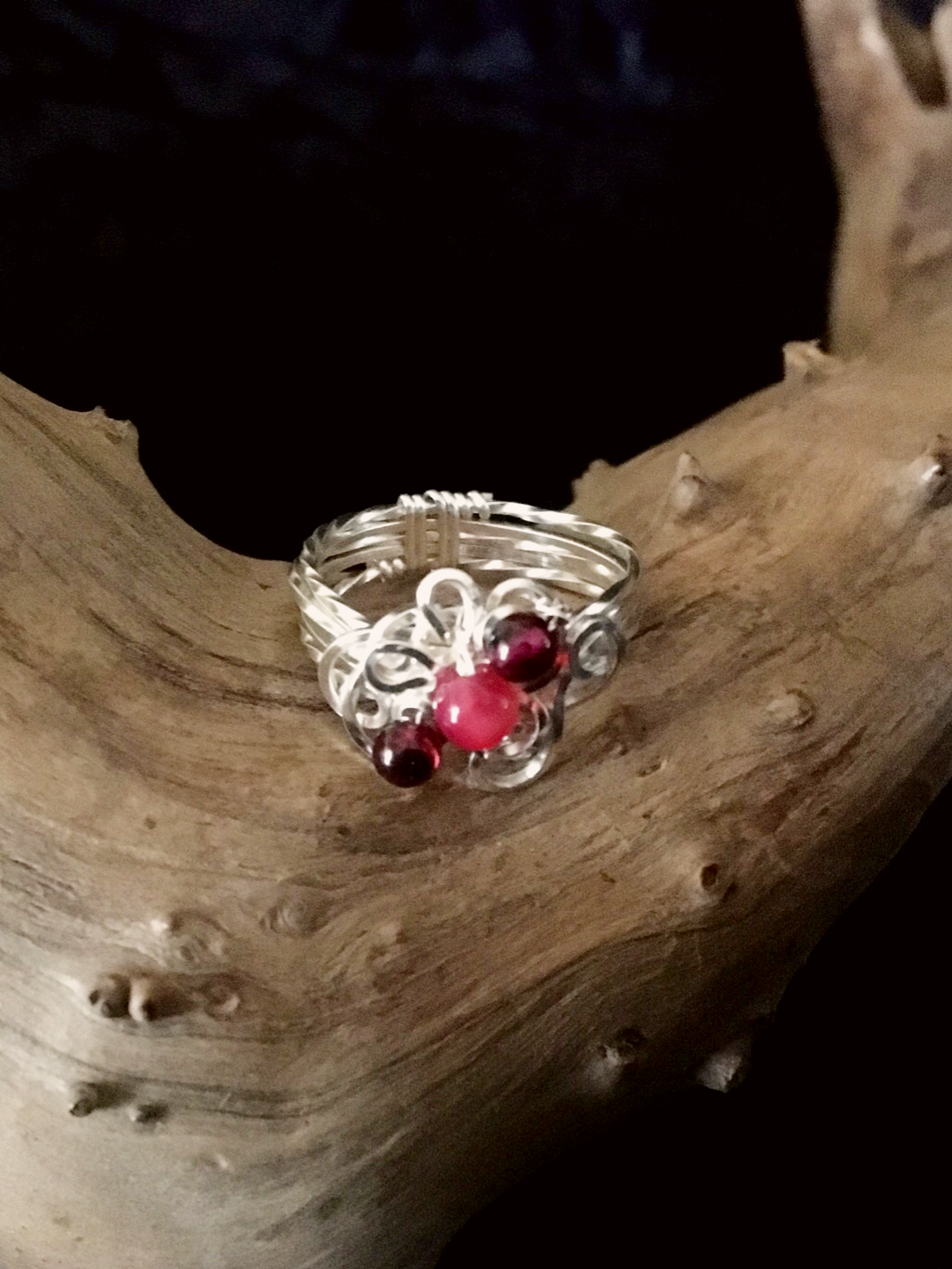 Qhresnna Quartz Ring - Red Agathe and granate - Silver Plated