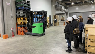 高校生の皆さんが社会見学に来てくださいました。