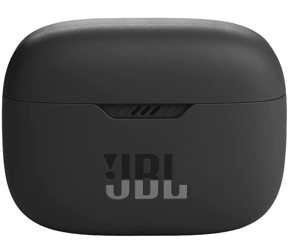 Thumbnail: JBL Tune 230NC