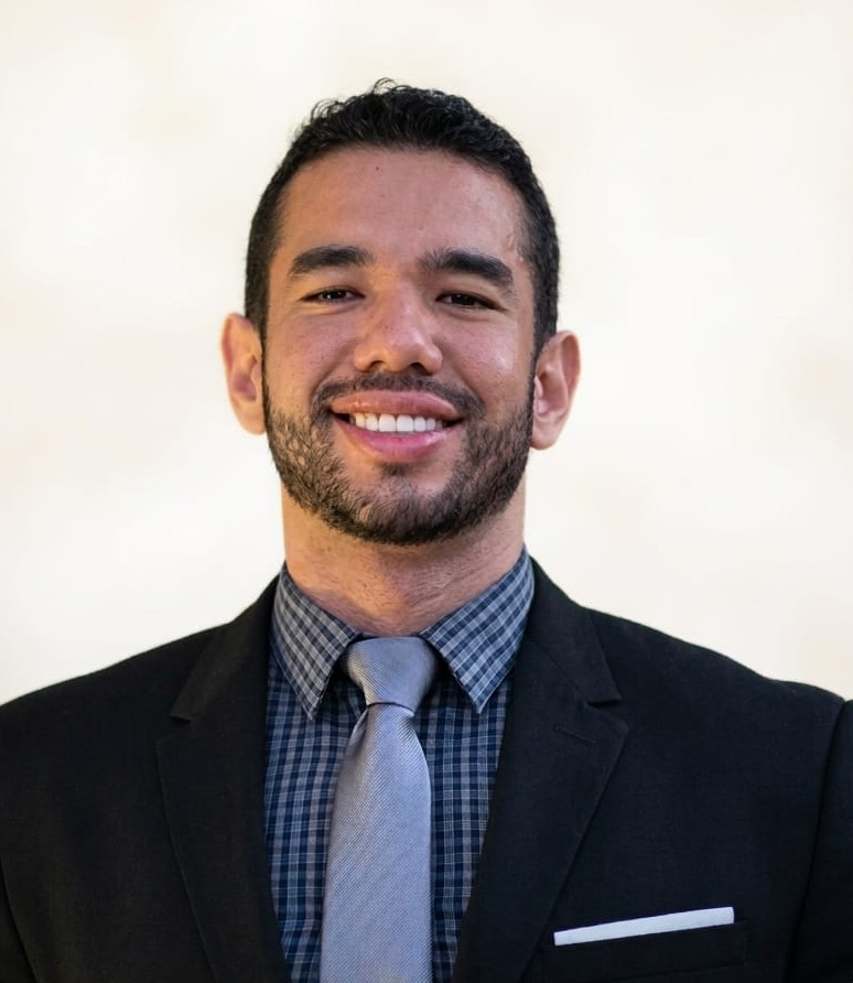 Dr. Eduardo Ferracioli Oda, oftalmologista da Clínica Vittie