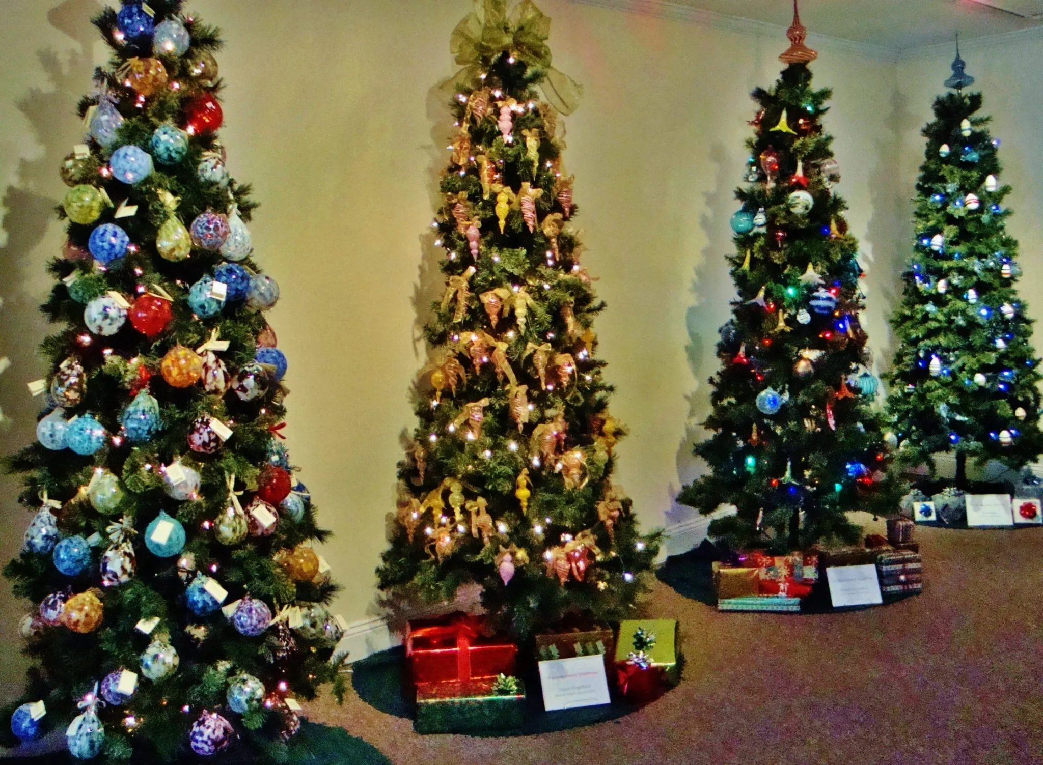 Glassblowers' Christmas, Through December 30th, 2023