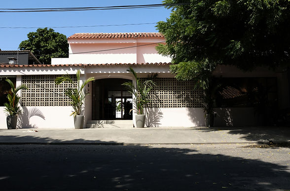 1aFachadaCasaCayena.jpg
