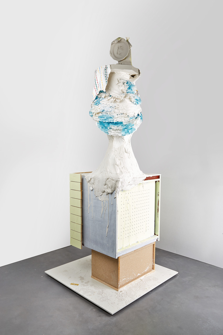 Jan De Cock, Nature morte with a plywood box