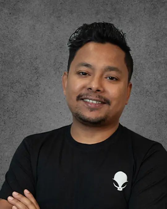 Ganesh Biswakarma, top tattoo artist in Kolkata known for realism and color tattoos