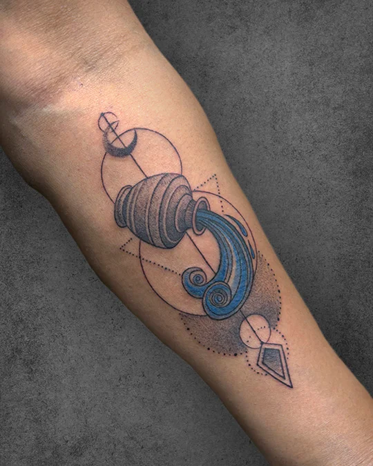 minimalism geomtery tattoo