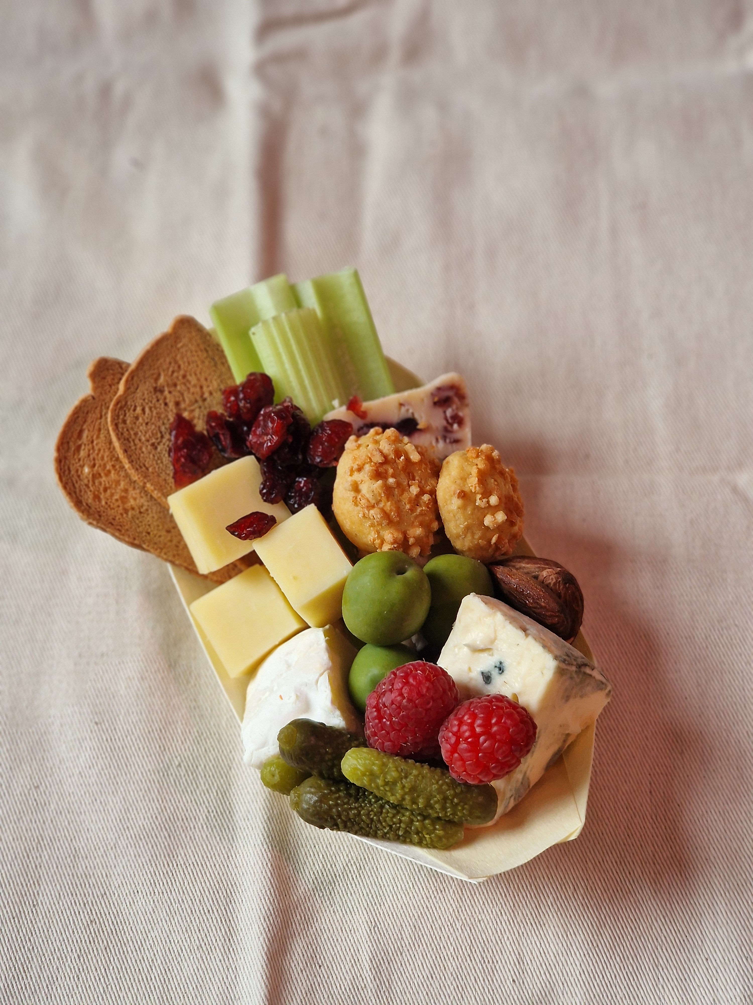 Vegetarian Canapé Boat