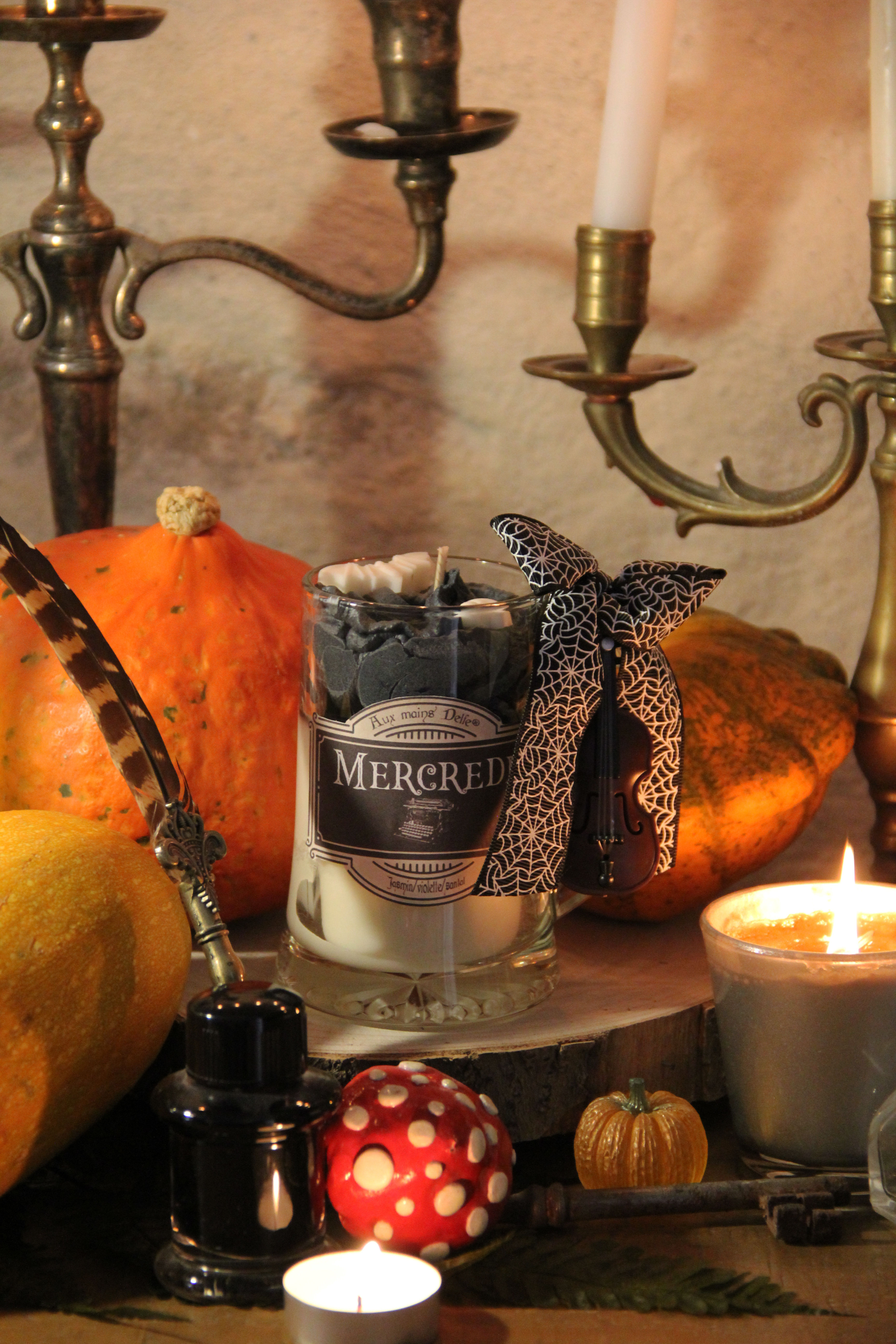 Bougie "Mercredi"