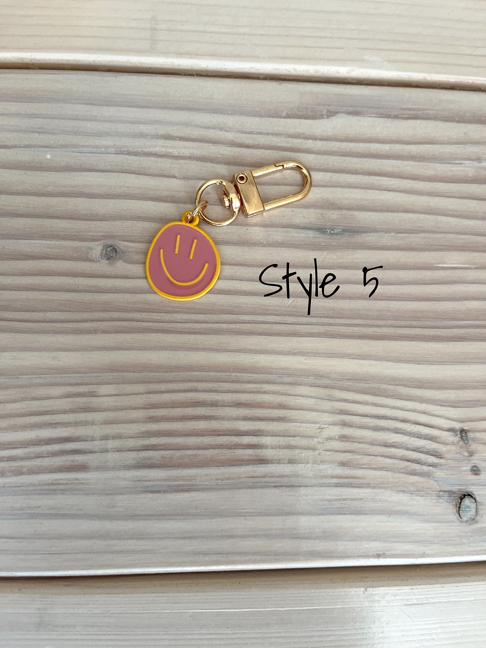 Thumbnail: Smile Keychain 
