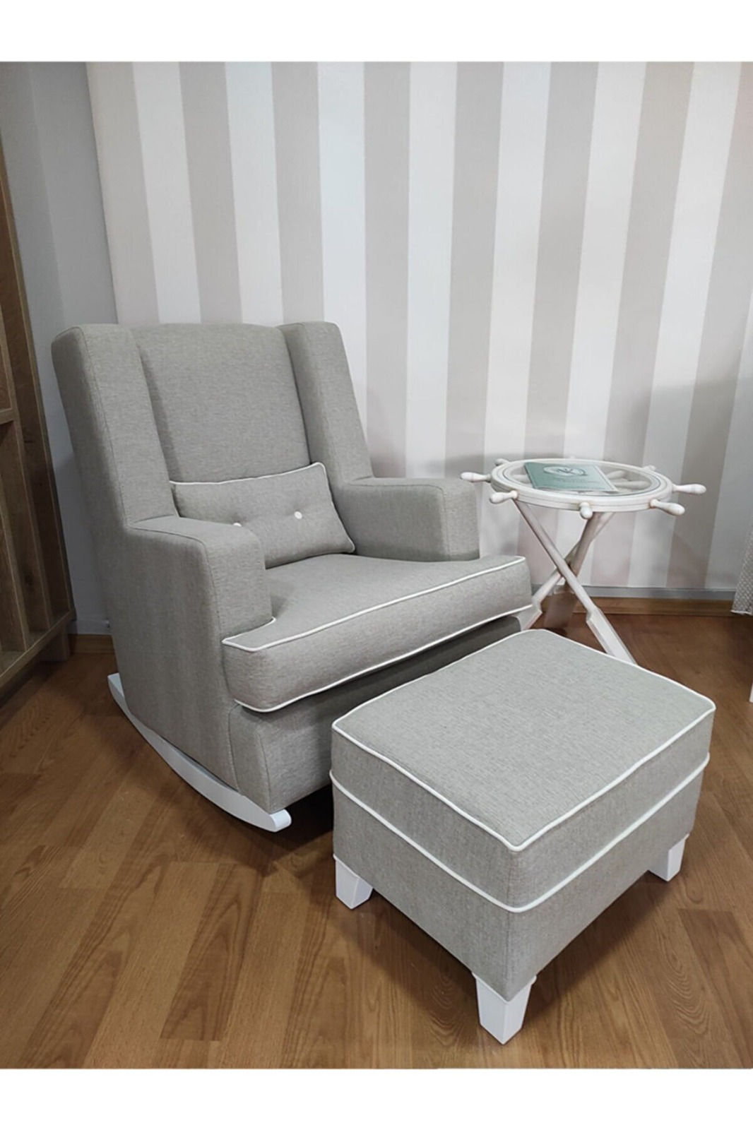 Yakamoz Emzirme Sandalyesi