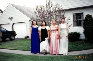 findlay, fashion, 1990s, throwback, restaurant, toys, games