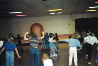 findlay, history, birthday party, ohio skate, pizza hut, godfathers, tweety