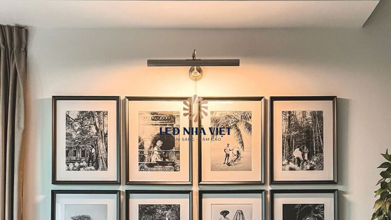 den-decor-tuong-phong-khach