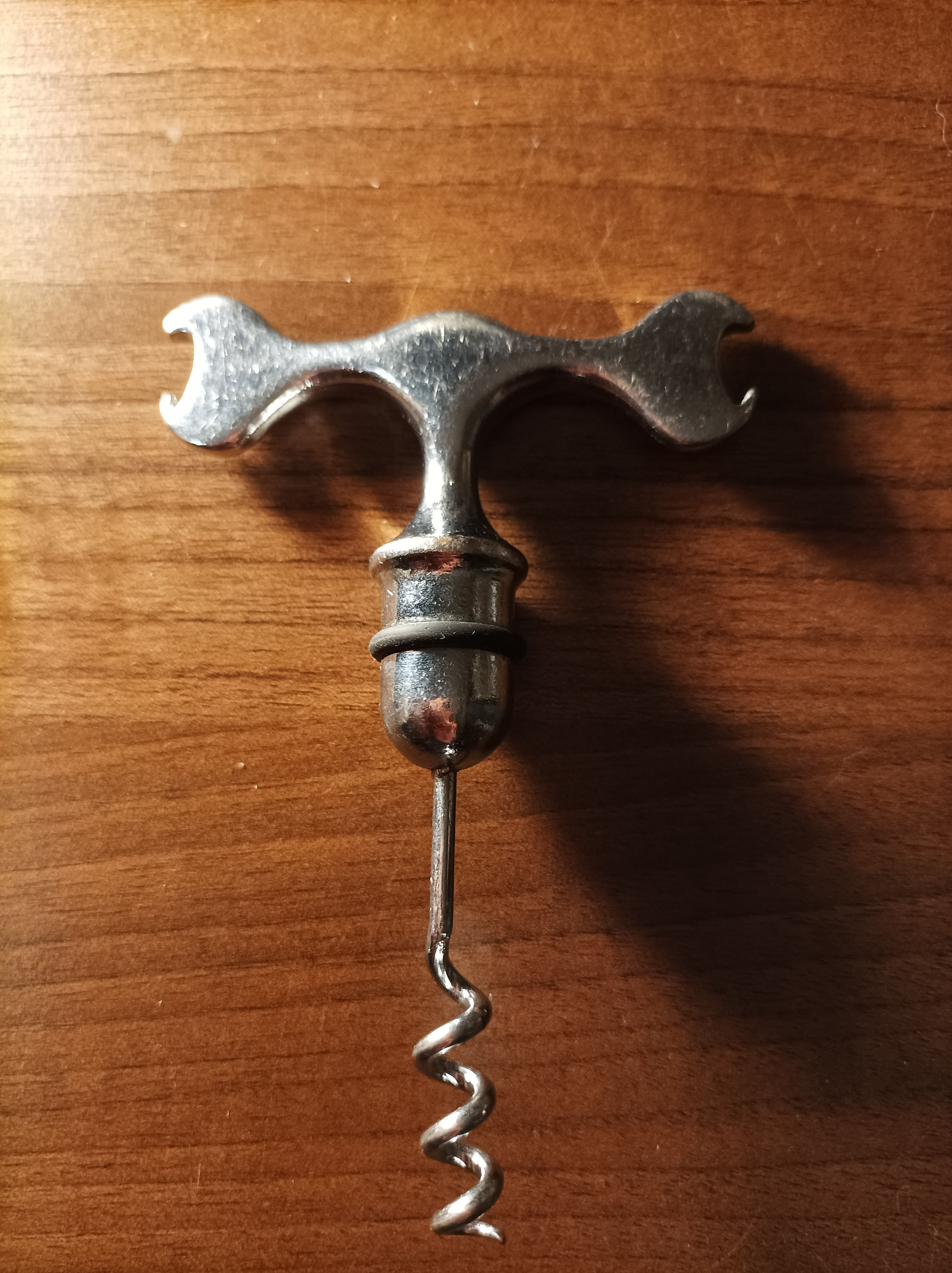 Tire-bouchon et bouche bouteille 2 en 1