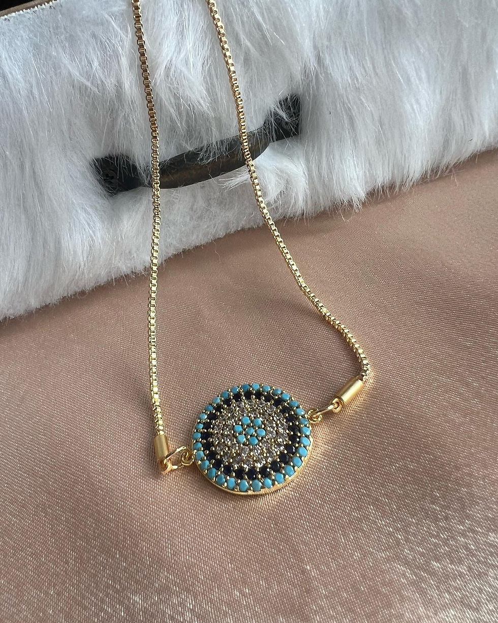 Thumbnail: Isil bracelet