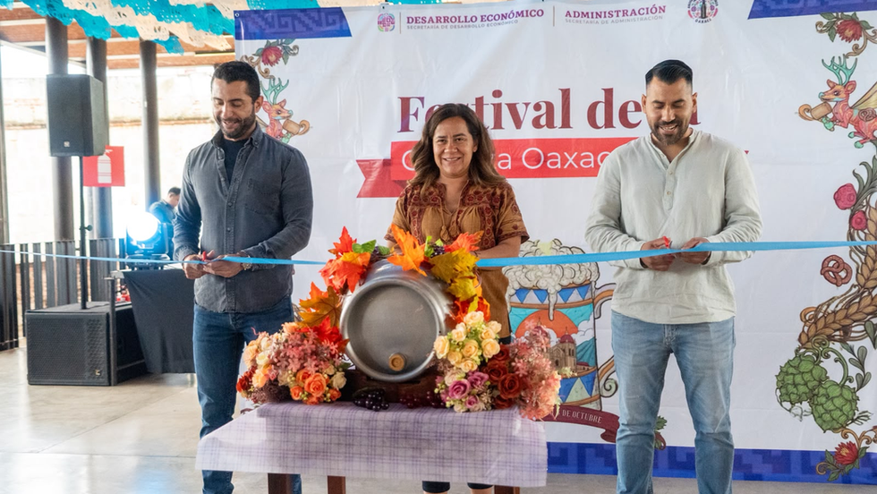 Empresas oaxaqueñas encuentran en el Oktoberfest un espacio para promover sus productos