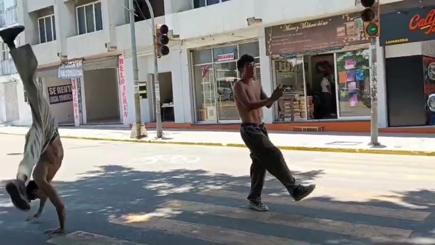 De la Glorieta a Europa: Los jóvenes que bailan en los semáforos de Oaxaca persiguiendo un sueño mundial