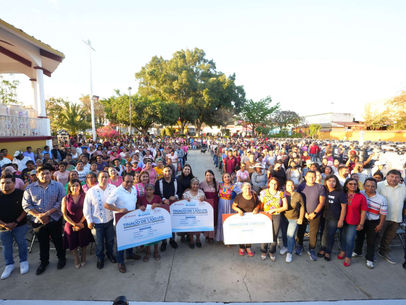 Agua para Todos 2025 avanza en Santa Cruz Xoxocotlán con entrega de tinacos