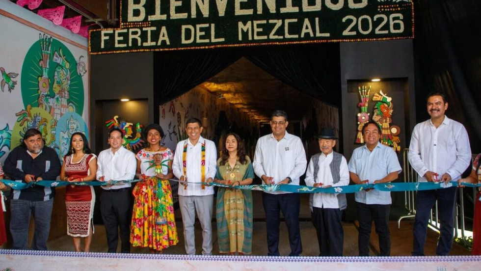 Inaugura Salomón Jara la Feria del Mezcal y de Artesanías 2026 en Oaxaca