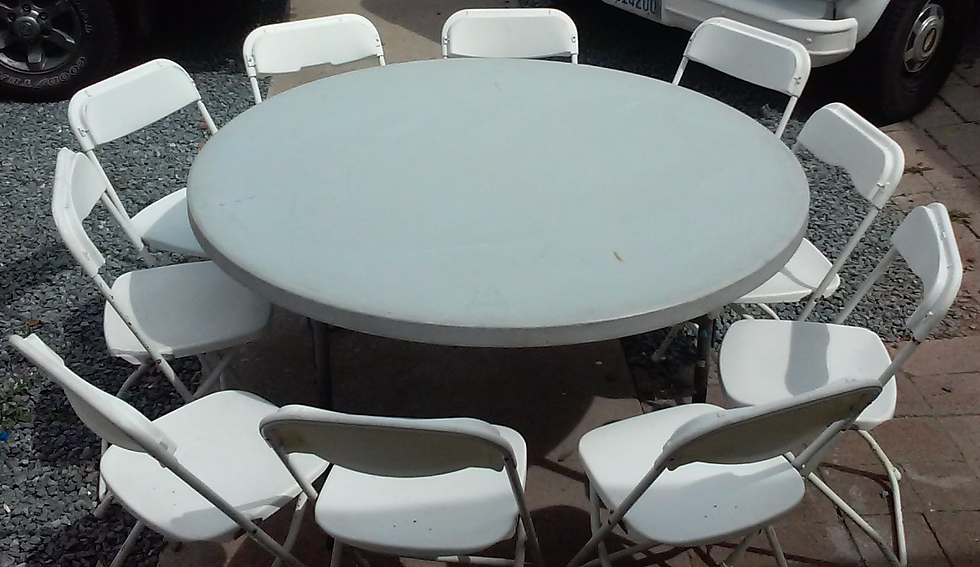 10 Chair Round Table