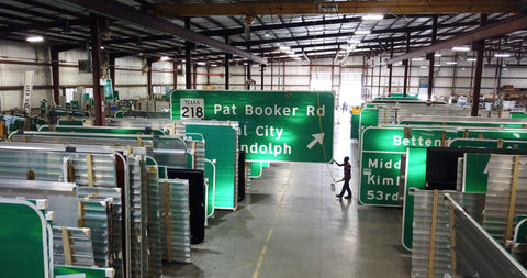 Inspection of highway guide signs