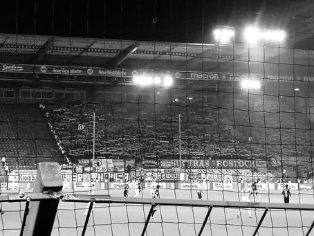 Uitvak Hansa Rostock bij Arminia Bielefeld