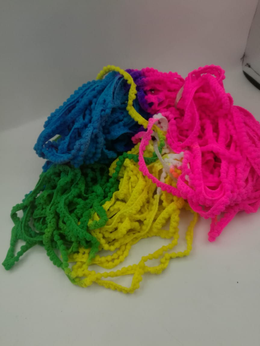 Cinta Pompom 4mm . Rollo multicolor de 15metros