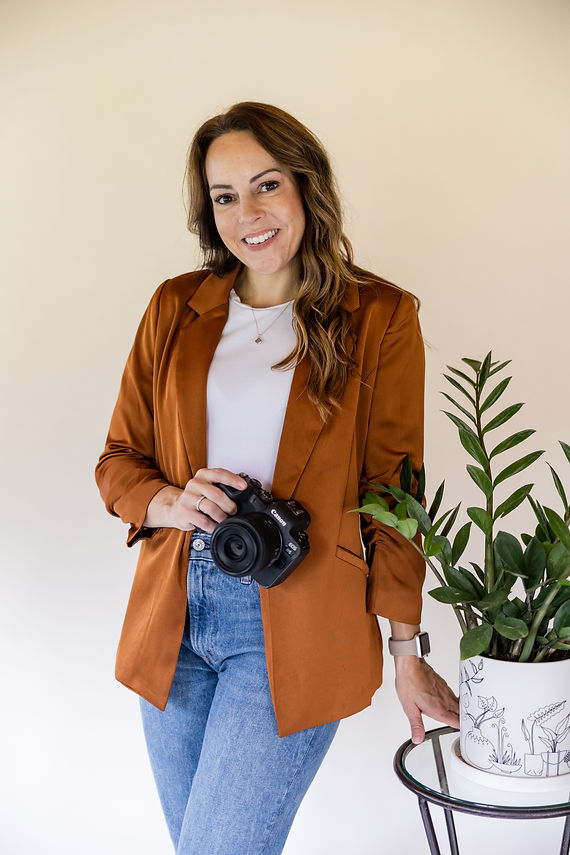 Lindsey Armour, a wedding photographer in Pennsylvania