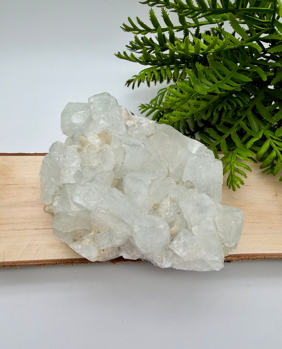 Thumbnail: Apophyllite & Stilbite (Jalgoan, India)