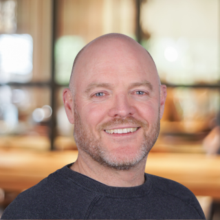 Ben-Kerslake-therapist-viva-therapy-male-therapist.png