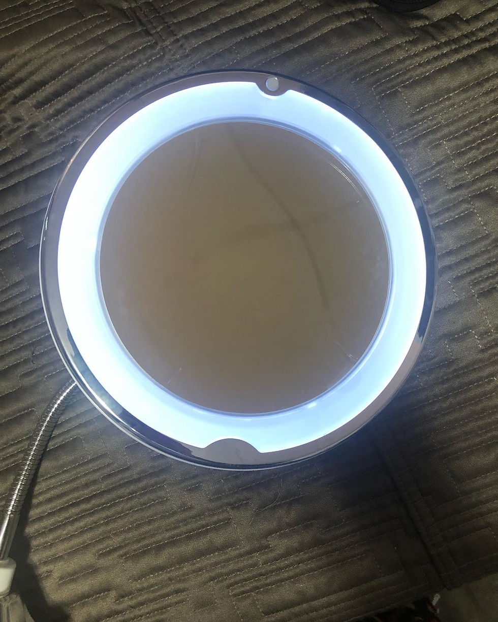 Thumbnail: Make up ring light 