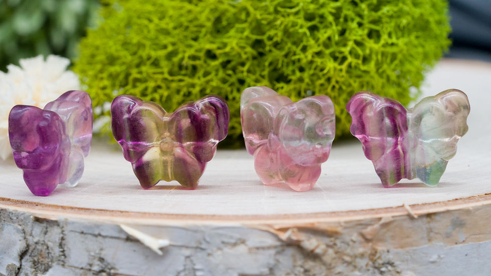 Miniatura: Rainbow Fluorite Crystal Butterfly Carving Healing Protection Fairy Garden Stone
