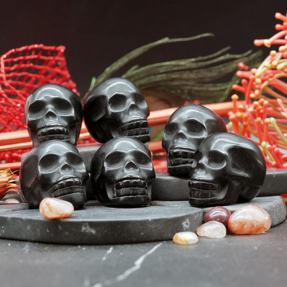 Miniatura: Natural Black Obsidian Crystal Skull Carving Memorial Altar Stone Figurine Decor