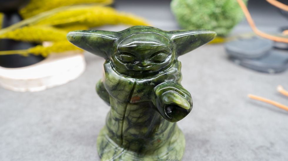 Miniatura: Green Jade Baby Yoda Crystal Figurine Carving Fanart Character Art