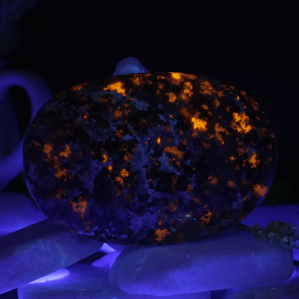Miniatura: Yooperlite Palm Stone Crystal Gift Spiritual Protection Decor Healing Energy