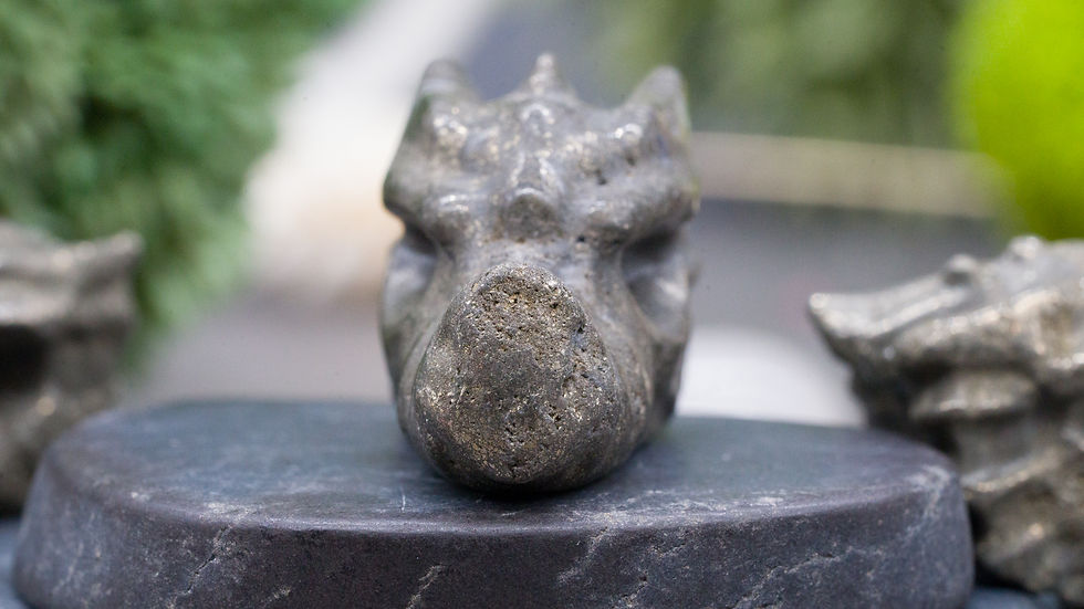 Miniatura: Mini Gold Pyrite Crystal Dragon Head Carving Figurine Mythical Creature Gift