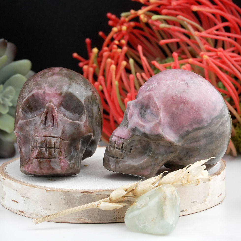 Miniatura: Pink Rhodonite Skull Crystal Carving Healing Stone Altar Decor Spiritual Gift
