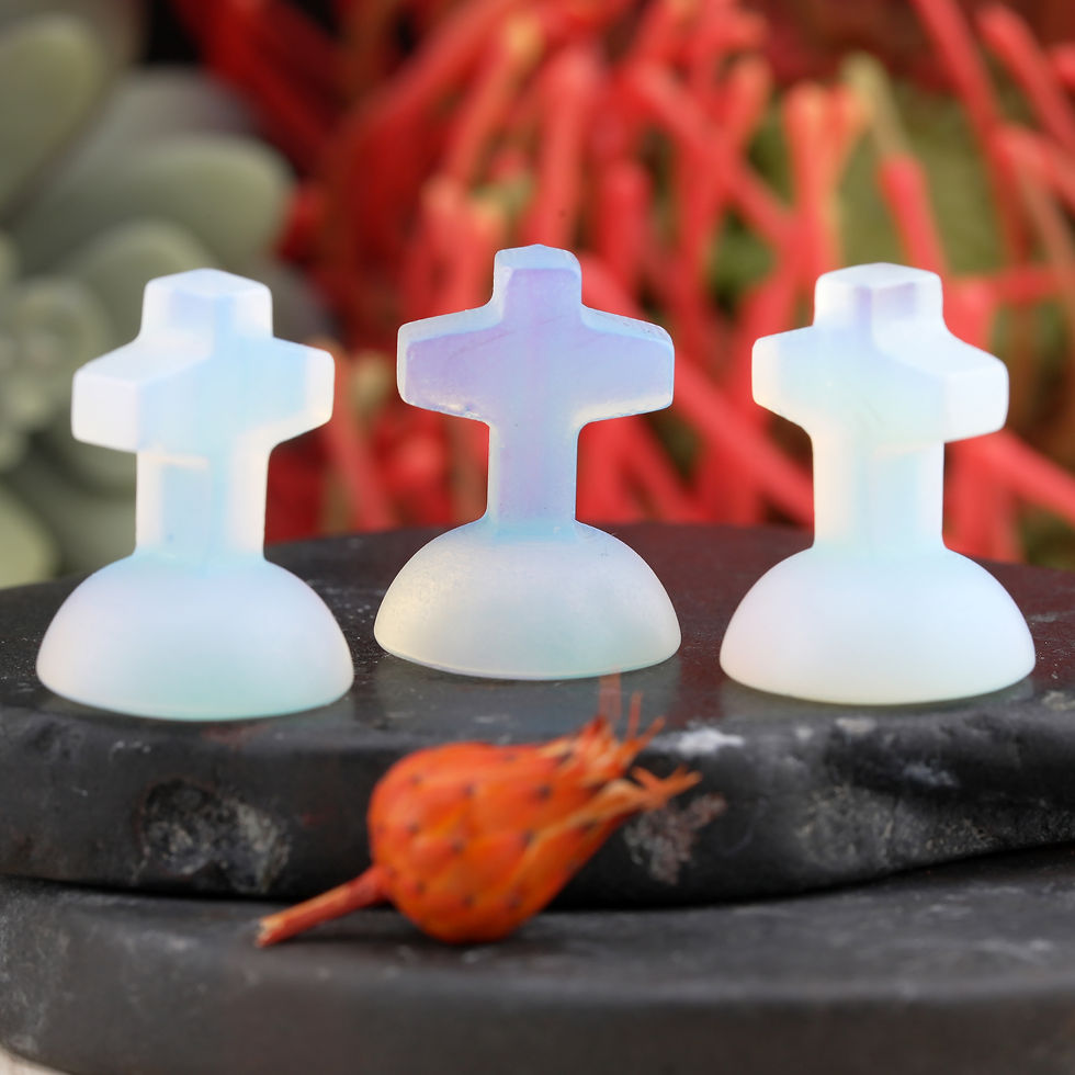 Miniatura: Opalite Mini Crystal Cross Carving Stone Faith Trinket Religious Stone Decor
