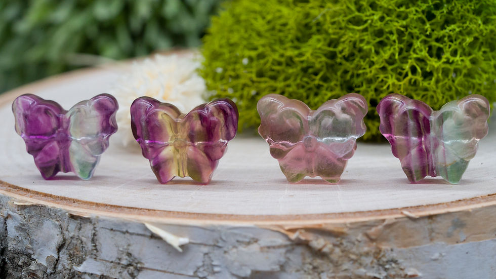 Miniatura: Rainbow Fluorite Crystal Butterfly Carving Healing Protection Fairy Garden Stone