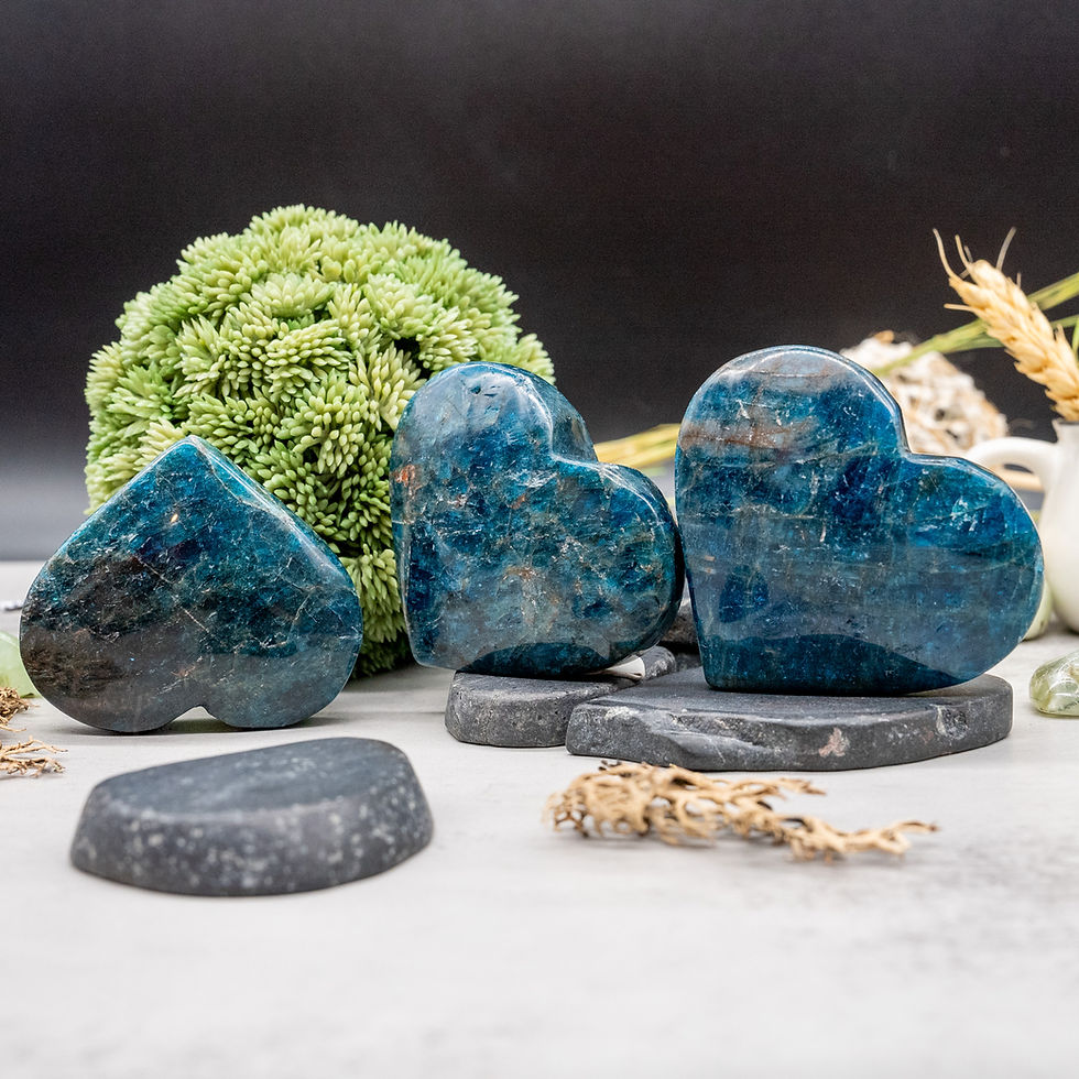 Miniatura: Natural Blue Apatite Crystal Heart Carving Spiritual Healing Meditation Stone