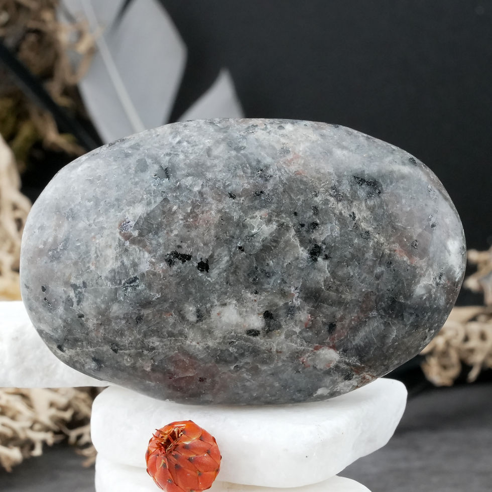 Miniatura: Yooperlite Palm Stone Crystal Gift Spiritual Protection Decor Healing Energy