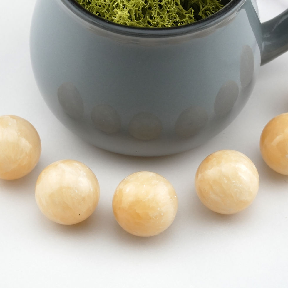 Miniatura: Yellow Calcite Mini Sphere Crystal Decor Boho Spiritual Energy Pocket Stone Gift
