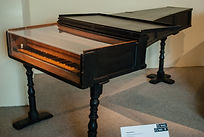 Pianoforte_Cristofori_1720.jpg