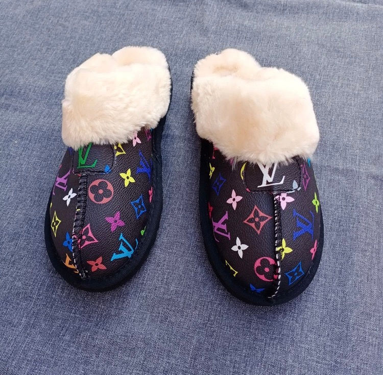 Thumbnail: LV Women Slippers