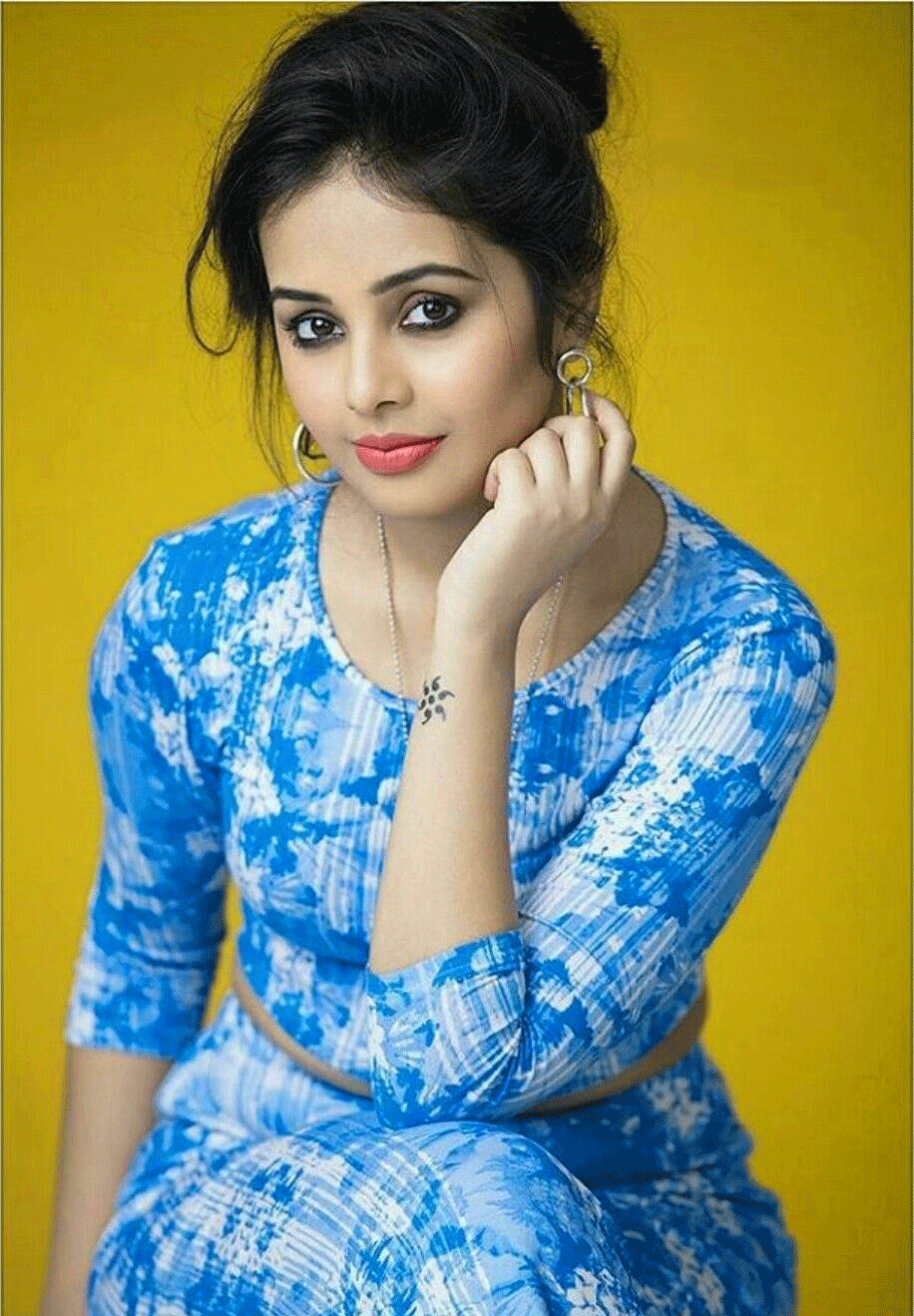 652-Indian-Beautiful-Girl-Picture-Wallpa