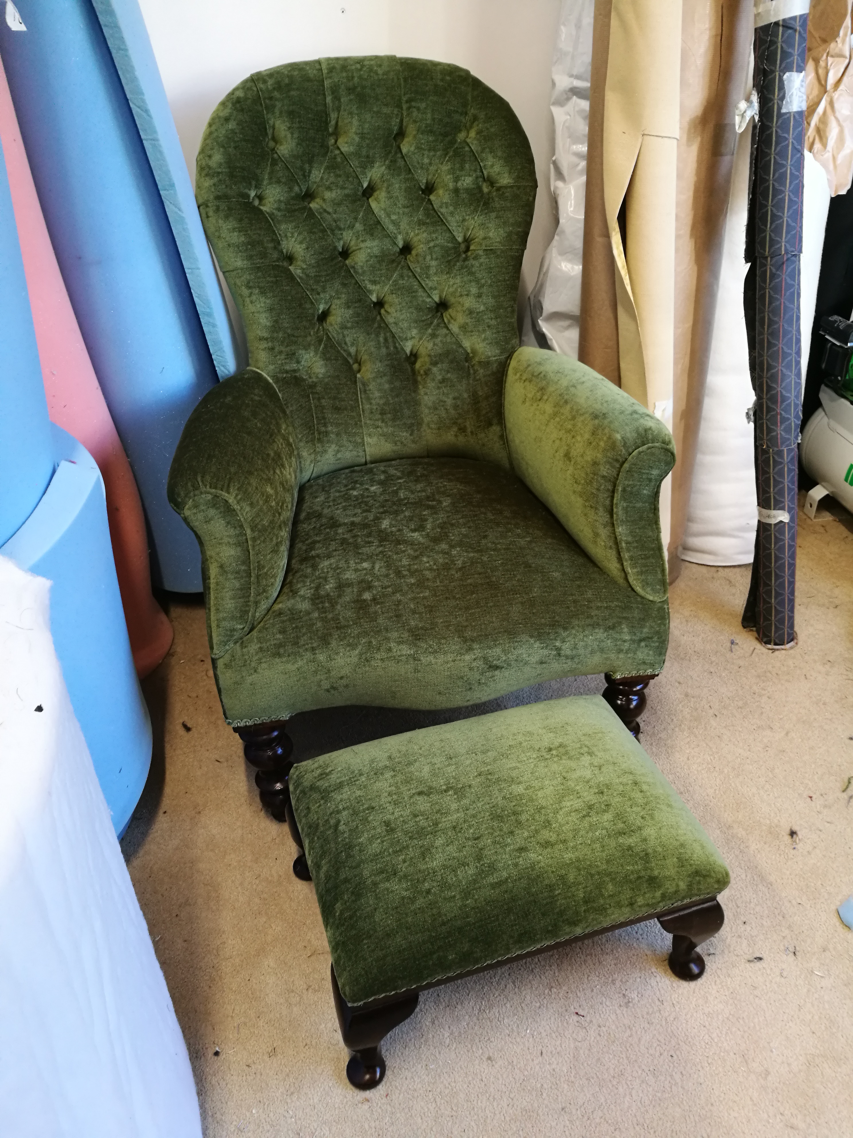 Green velvet Nursing Chair & Stool