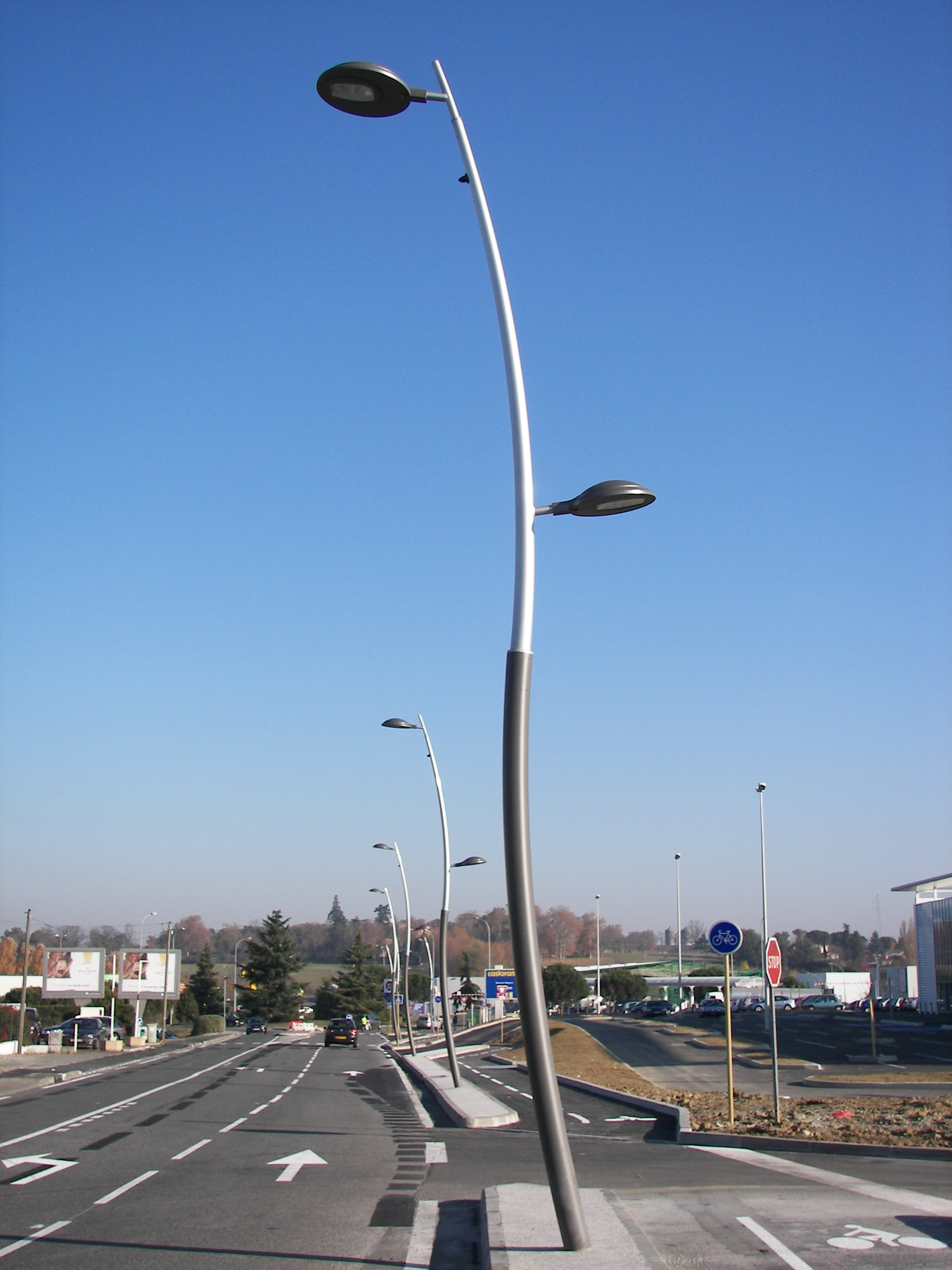 nos_réalisations_IDYLINE_mât_lanterne__é