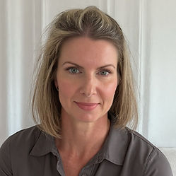 Lynsey, specialist oncology dietitian offering personalised nutrition support for people affected by cancer