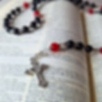 Chapelet personnalisé fait main avec perles de verre en Alsace