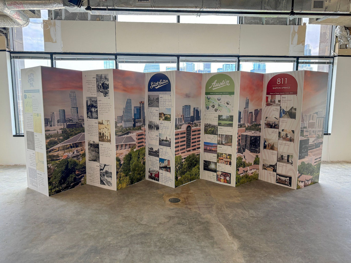 Accordion Display Board